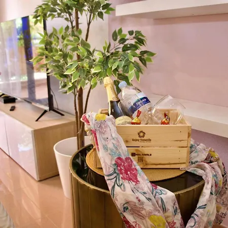 Апартаменты Duque Beachside Elegance