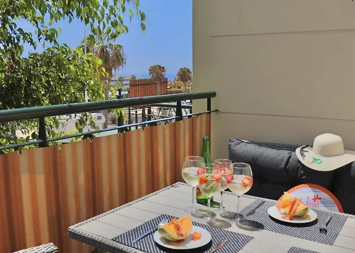 Апартаменты Duque Beachside Elegance *