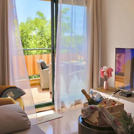 Duque Beachside Elegance * Costa Adeje (Tenerife)