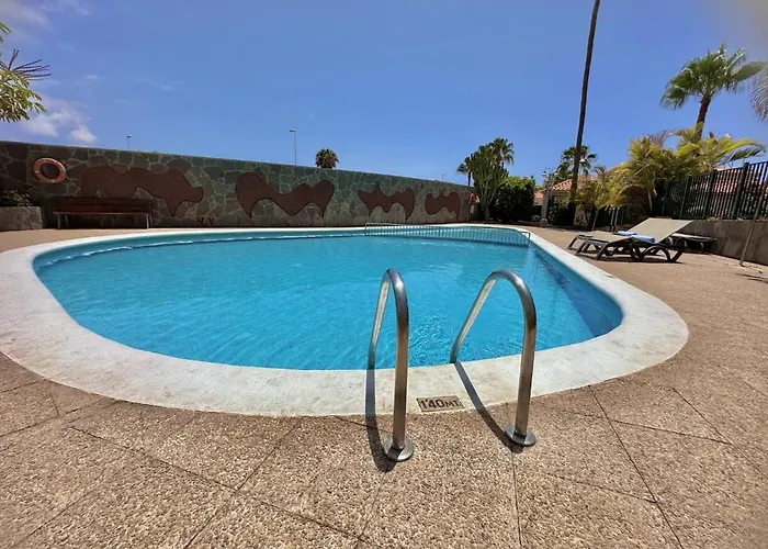 아파트 Duque Beachside Elegance